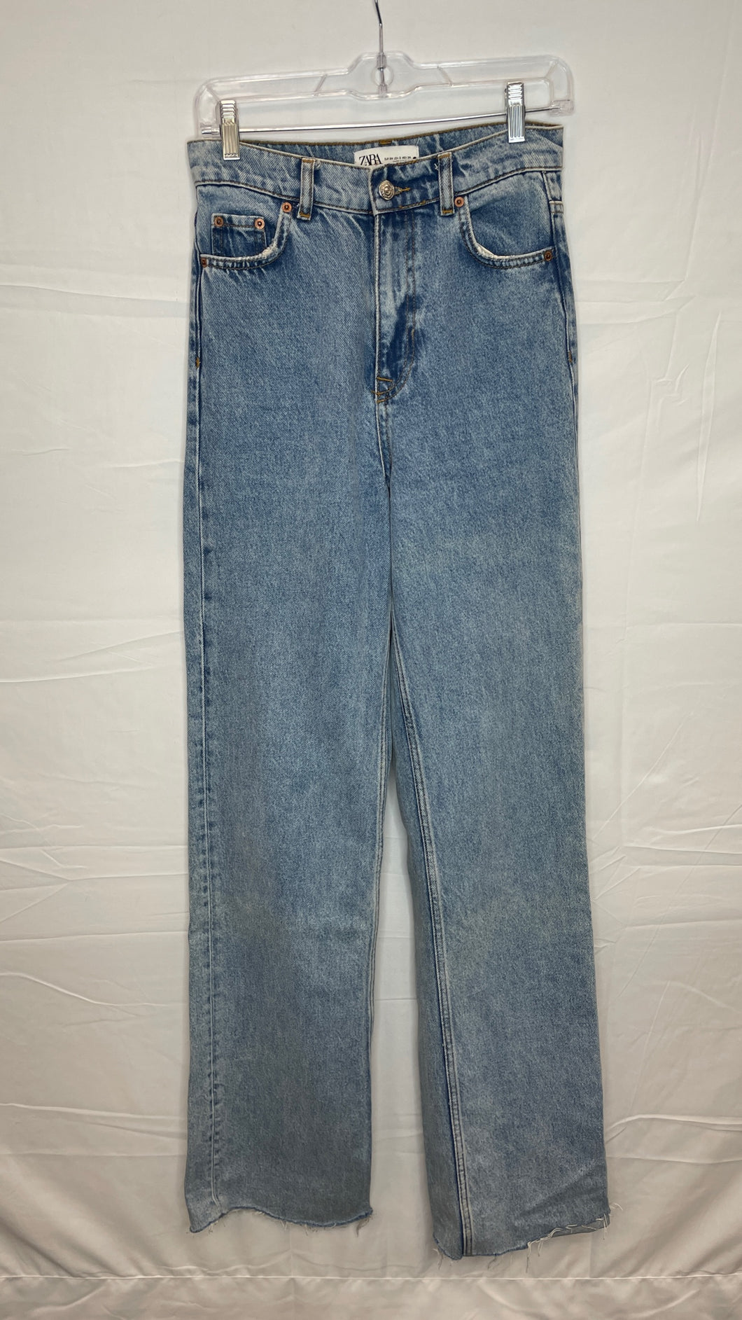 Medium Wash Zara Wide Leg Full Length Jeans- 2/XS