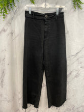 Load image into Gallery viewer, Zara Black Wide Leg Jeans- US4
