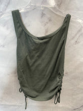 Load image into Gallery viewer, Princess Polly Green Tank NWT- US4
