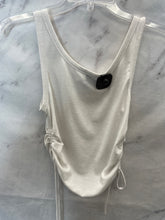 Load image into Gallery viewer, Princess Polly White Tank- US6
