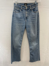 Load image into Gallery viewer, Medium Wash BDG &quot;High Rise Kick Flare Cropped&quot; Jeans- 1/25
