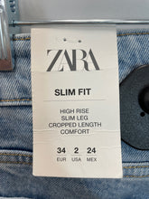 Load image into Gallery viewer, Zara Light Wash Jeans NWT- 2
