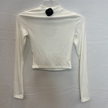 Load image into Gallery viewer, Princess Polly White Long Sleeve- XSmall
