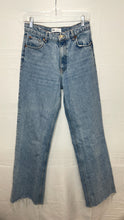 Load image into Gallery viewer, Zara 90&#39;s Full Length Jeans- 3/4
