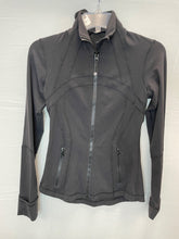 Load image into Gallery viewer, Lululemon Black Athletic Jacket- Small
