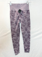 Load image into Gallery viewer, Gymshark Purple Camo Athletic Leggings (Set)- Small
