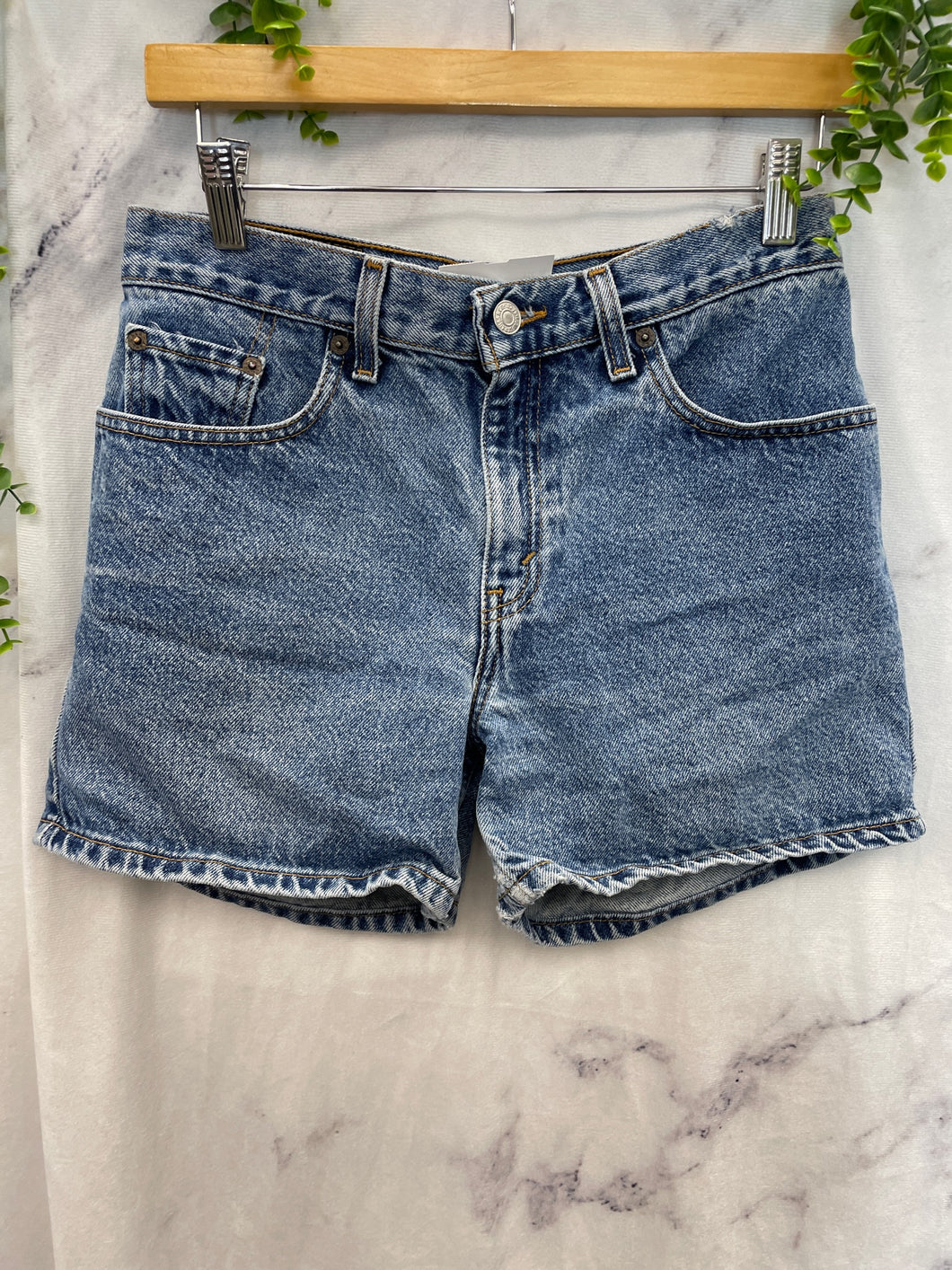 Levi's Medium Wash Mom Shorts- 7/8