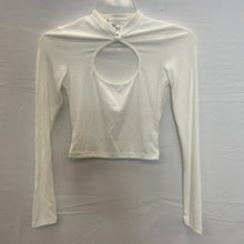 Load image into Gallery viewer, Princess Polly White Long Sleeve- XSmall
