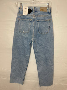 Zara Light Wash Jeans NWT- 2