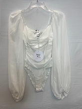 Load image into Gallery viewer, Princess Polly White Long Sleeve Bodysuit NWT- 2/XS
