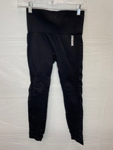 Load image into Gallery viewer, Gymshark Black Athletic Leggings- Small
