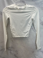 Load image into Gallery viewer, Princess Polly White Long Sleeve W/Open Back- US0
