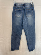 Load image into Gallery viewer, Medium Wash Butterfly Print Shein Straight Leg Jeans- 2/26
