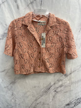 Load image into Gallery viewer, Urban Outfitters Pink Floral Short Sleeve NWT- Medium
