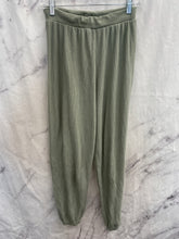 Load image into Gallery viewer, Skims Sage Green Knit Pants (Set)- Small
