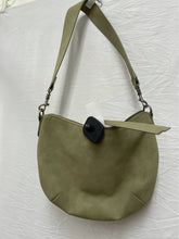 Load image into Gallery viewer, Universal Thread Green Purse
